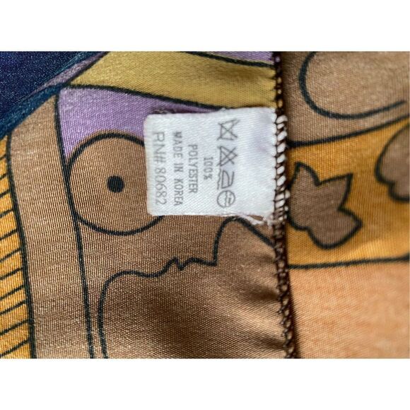 Women’s geometric Print brown scarf 40 x 40 - Picture 4 of 4